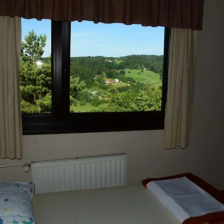 Kro Planinski Dom Gore Dol pri Hrastniku